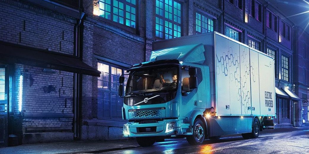 Photo of De elektrische vrachtwagens van Volvo Trucks zullen in Zweden getest worden met DHL Freight