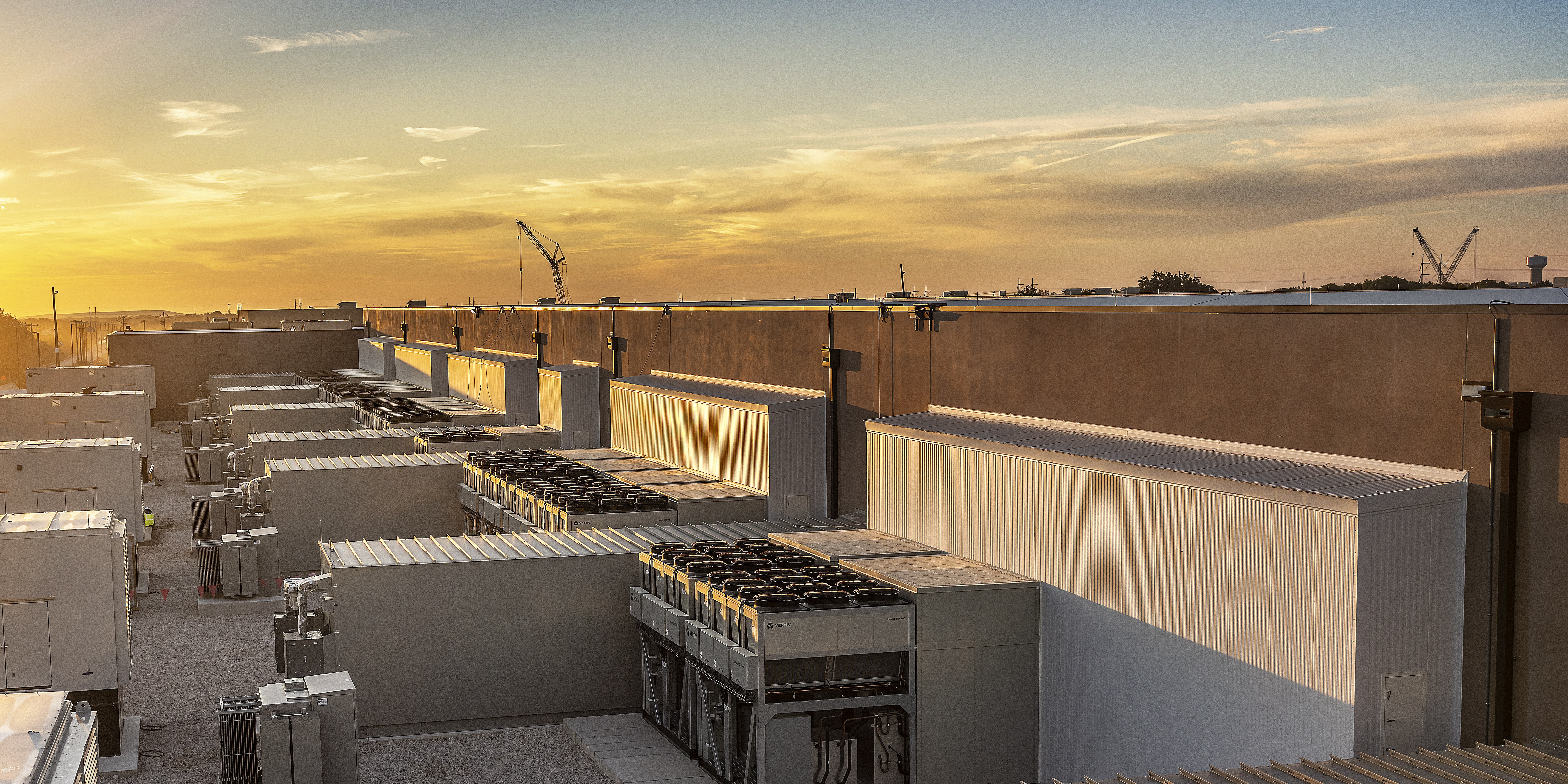 Photo of Vertiv et Compass Data Centres développent un système combiné de refroidissement par liquide et par air afin d'accélérer le déploiement du refroidissement par liquide pour les applications d'IA