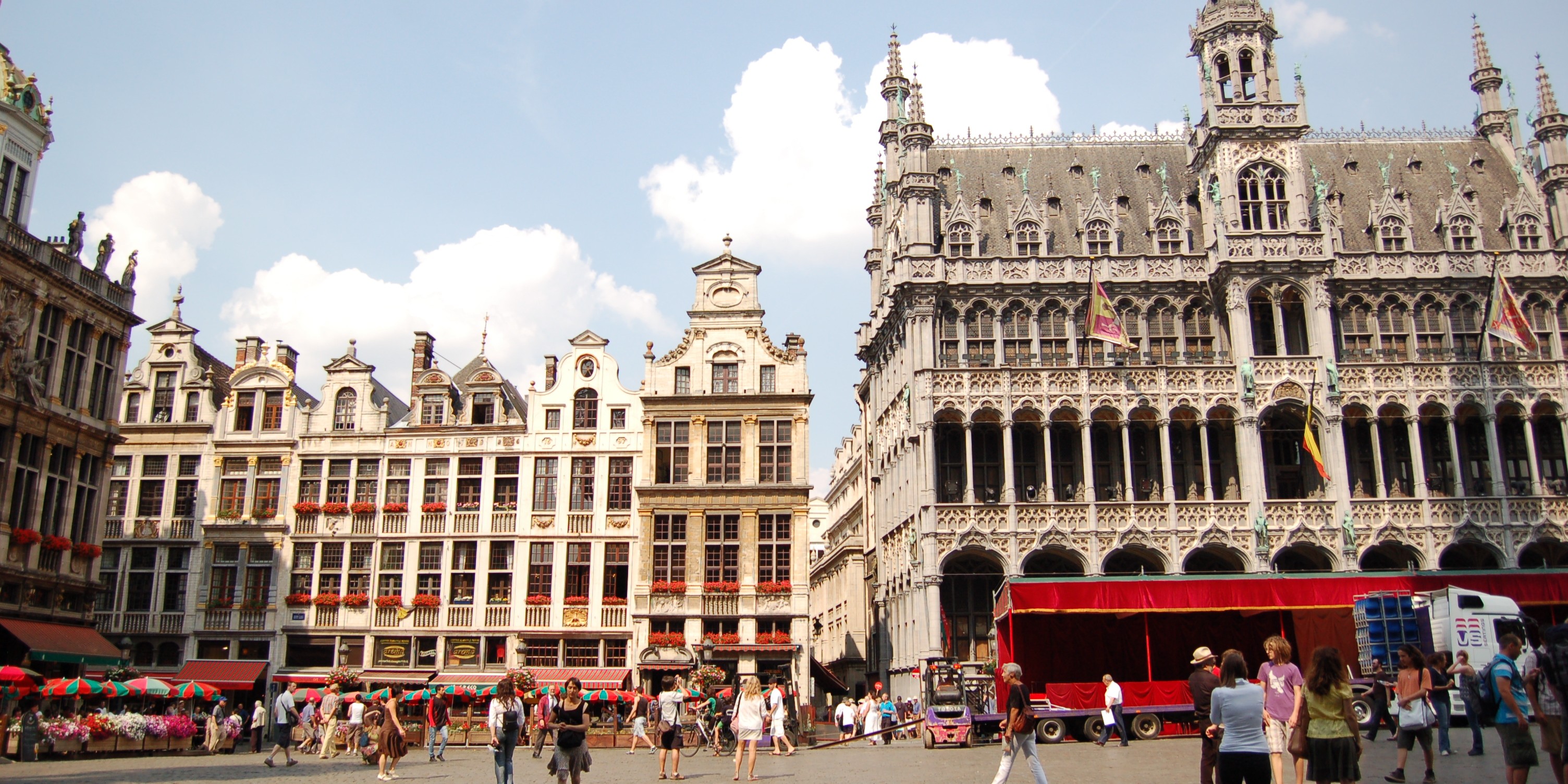 Photo of Airbnb : la Commission européenne recadre Bruxelles